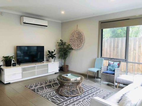 D119 Silver Birch Family Stay - E Caravan Parks 0