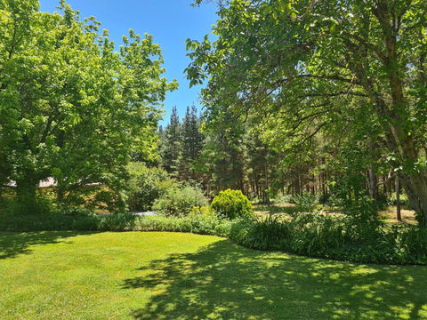 DELANY VILLAS BRIGHT - Spa Luxury On Delany Avenue - E Caravan Parks 4