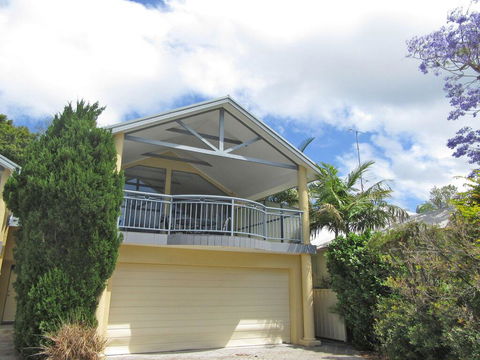 27b Christmas Bush Avenue - Duplex In Nelson Bay Walking Distance To Dutchies Beach - E Caravan Parks 1