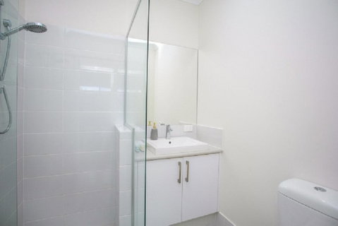 2x2 Luxury Retreat Condo - E Caravan Parks 2