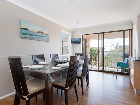 3 'ENDEAVOUR', 13 ONDINE CL - LARGE THREE BEDROOM UNIT WITH FILTERED WATER VIEWS - E Caravan Parks 1