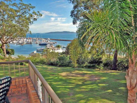 3 'Sailfish' 46 Magnus Street - E Caravan Parks 1