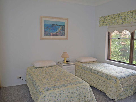 3 'Sailfish' 46 Magnus Street - E Caravan Parks 3
