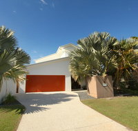 3 Bauhinia Crescent Marcoola - PET FRIENDLY LINEN SUPPLIED 500 BOND - E Caravan Parks