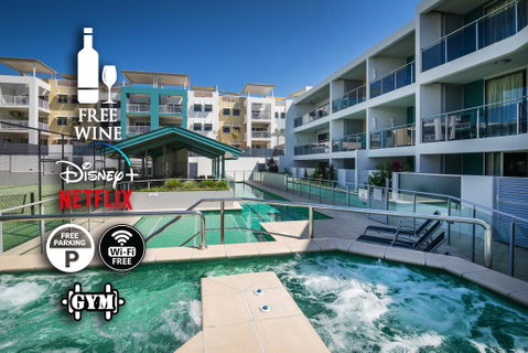 3BR Coolum Beach Escape , Courtyard, Pool, Spa, Tennis - E Caravan Parks 0