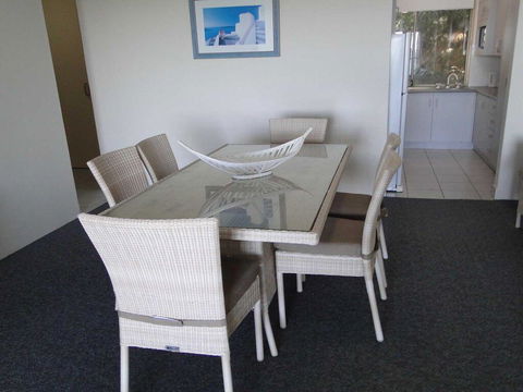 4 'Harbourside' 3-7 Soldiers Point Road - Ground Floor On The Waterfront - E Caravan Parks 2