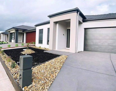 4Bed 2Bath Cozy Guesthouse In Tarneit - E Caravan Parks 1