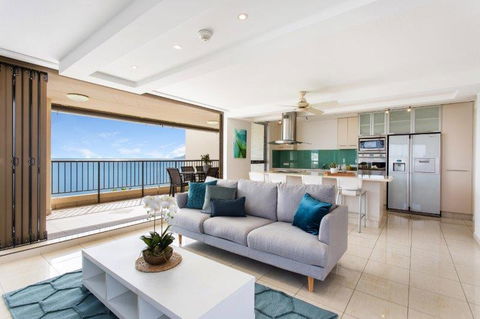 5,  Apartment On The Esplanade - E Caravan Parks 0