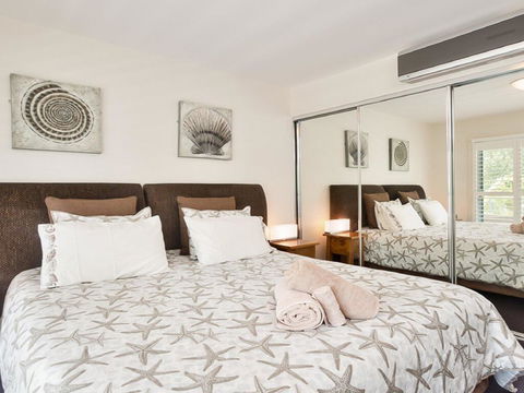 516 'Oaks Pacific Blue', 265 Sandy Point Road- Private Pool, Aircon, WIFI - E Caravan Parks 1