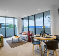 64 RiverHome2Bd1Bth FreeWiFi FreeParking - E Caravan Parks