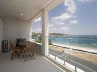 7 'Bayview Towers' 15 Victoria Parade - stunning unit with fabulous views
