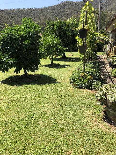 725 Myrtleford-Yackandandah Road - E Caravan Parks 1