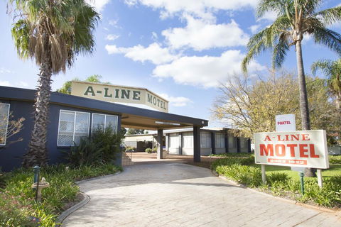 A Line Motel - E Caravan Parks 0
