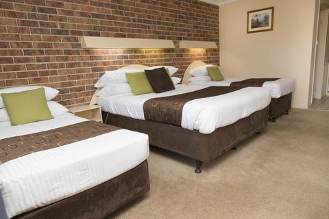 A Line Motel - E Caravan Parks 3