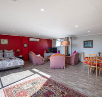 A Lismar Lodge Cottage - E Caravan Parks