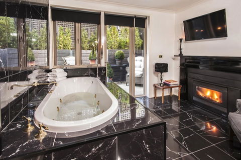 A Loft In The Mill Boutique Accommodation - E Caravan Parks 1