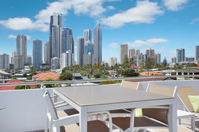 Book Surfers Paradise Accommodation E Caravan Parks E Caravan Parks