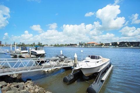 A PERFECT STAY - Casa Grande On The Water - E Caravan Parks 3