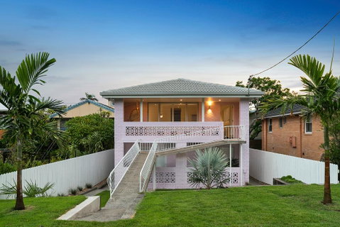 A PERFECT STAY - Sunset Beach - Surfside - E Caravan Parks 1