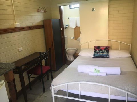 A Railway Lodge - E Caravan Parks 3