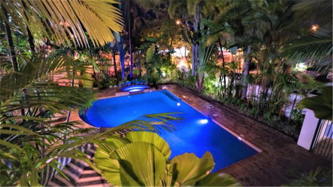 A Taste Of The Tropics - E Caravan Parks 0