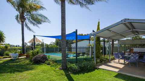 Aalbany Motel Narrabri - E Caravan Parks 3