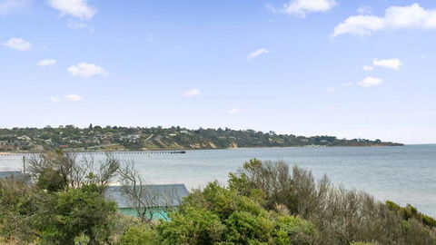 ABSOLUTE BEACHFRONT - FRANKSTON - E Caravan Parks 1