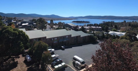 Acacia Snowy Motel - E Caravan Parks 0