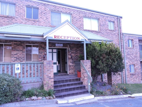 Acacia Snowy Motel - E Caravan Parks 2