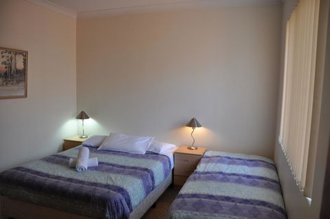Accommodation Sydney Kogarah 2 Bedroom Apartment - E Caravan Parks 2