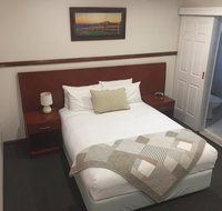 Across Country Motel and Serviced Apartments - E Caravan Parks