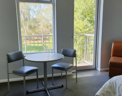 Adelaide Pulteney Motel - E Caravan Parks 2