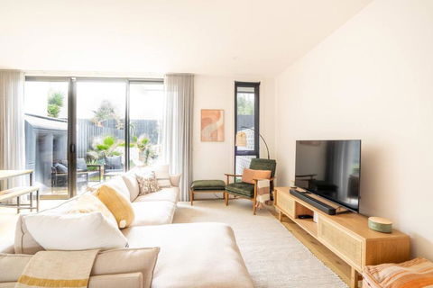 Discover An Idyllic Boho Style Retreat In Geelong - E Caravan Parks 1