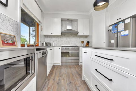 Elderslie House - E Caravan Parks 2