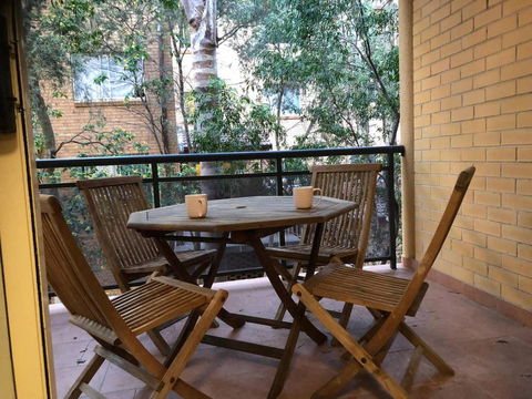 Escape To Strathfield For 8 Guests - E Caravan Parks 4