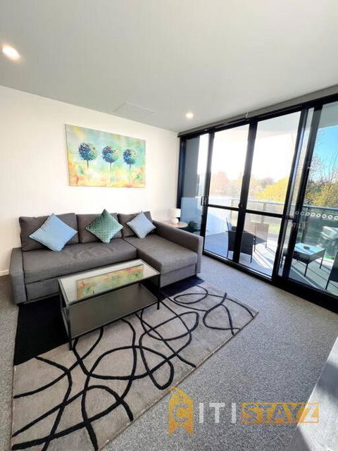 Fab In Phillip - 2bd 2bth Apt - Close To CBR Hospital - E Caravan Parks 0