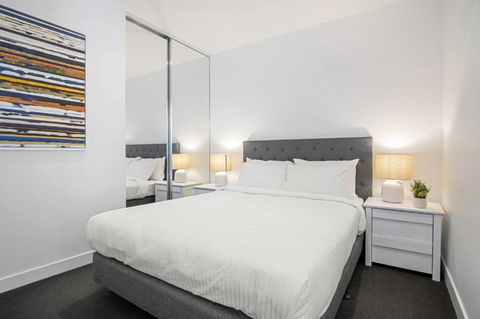 Fabulous 1-Bed With Pool And Private Courtyard - E Caravan Parks 1