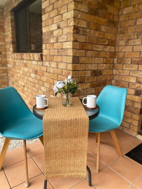Fabulous Canal-front Unit In Mooloolaba - E Caravan Parks 3