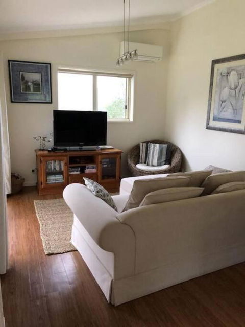 Fairmont Cottage - E Caravan Parks 1