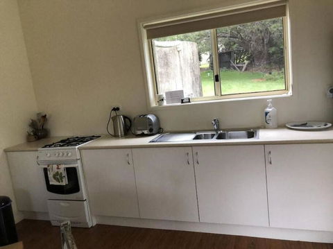 Fairmont Cottage - E Caravan Parks 4