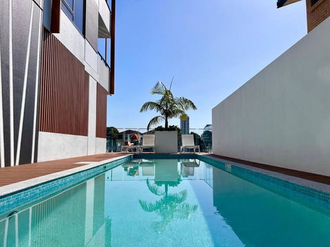 Family Apartment In Surfers Paradise - E Caravan Parks 1