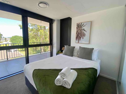 Family Apartment In Surfers Paradise - E Caravan Parks 4