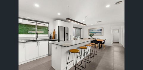 Family Getaway - City & Surf - E Caravan Parks 1