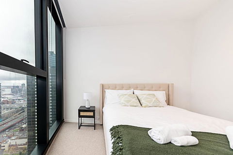 Fantastic Urban Oasis - E Caravan Parks 2