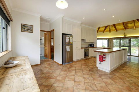 Far Shore - E Caravan Parks 4