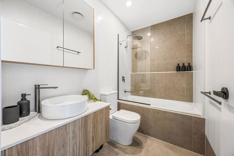 Family Retreat - Free Secure Car Park, Garden City Westfield Shopping, Restaurants - E Caravan Parks 3