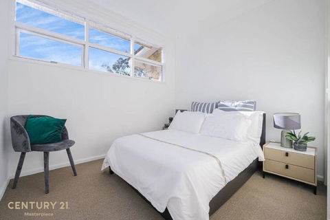 Fully Furnished 3 Bedroom Home - E Caravan Parks 4