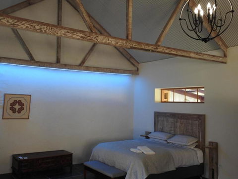 Grape Pickers Cottage - E Caravan Parks 3