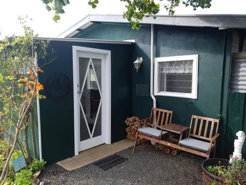 Handsome Hills Dairy Retreat - E Caravan Parks 0