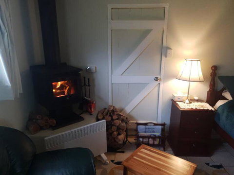 Handsome Hills Dairy Retreat - E Caravan Parks 3